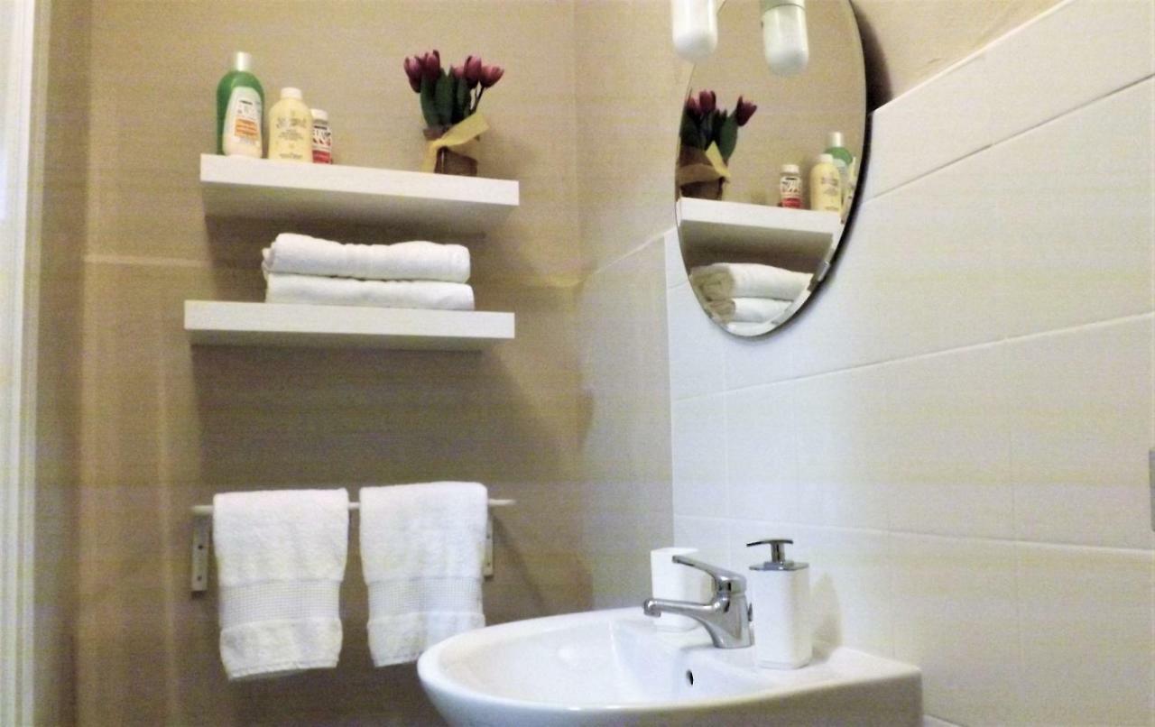 Domus Tua Bed & Breakfast Pietrelcina Luaran gambar